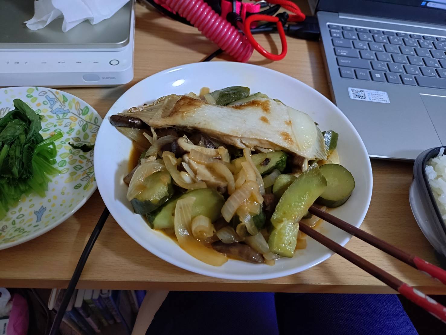 夏の風物詩，冷やし中華，焼きダラを添えて